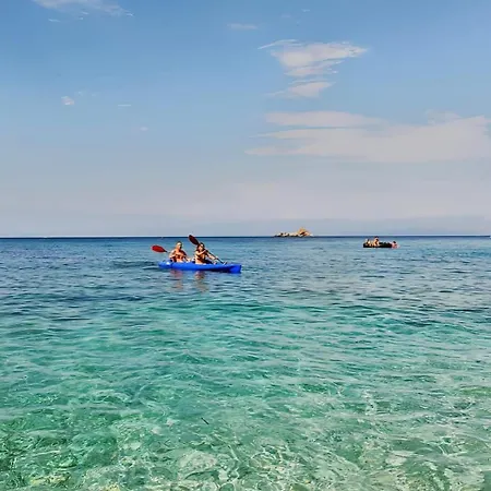 Mare Fuori Портоферрайо